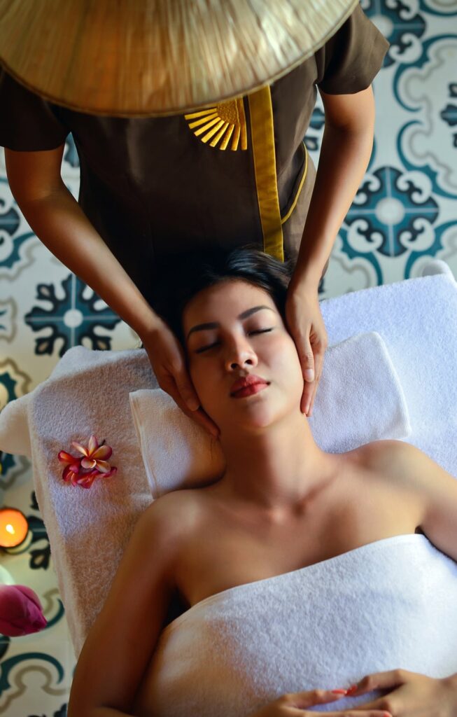 Spa Salon Service 5 1 653x1024